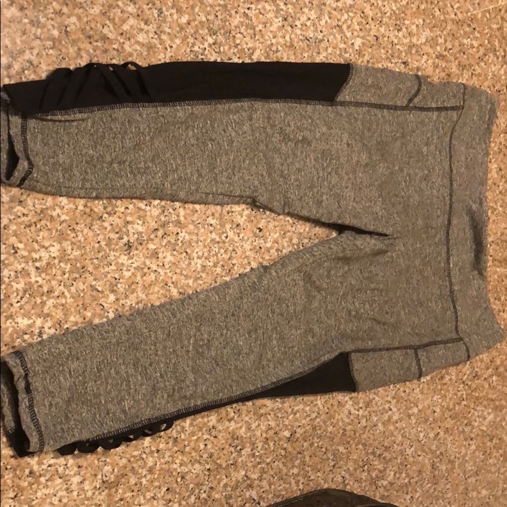 Grey Capri legging